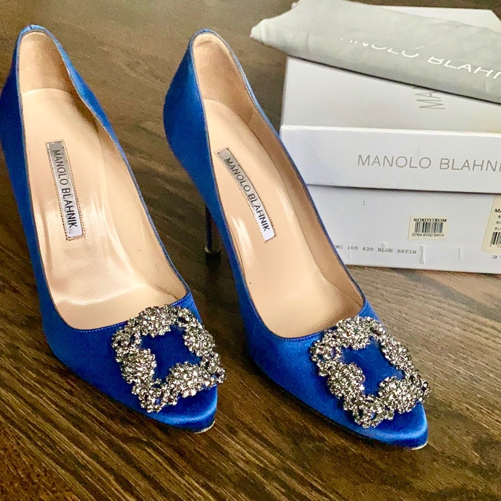 Manolo Blahnik Hangisi Pump Blue Satin 105 37/7